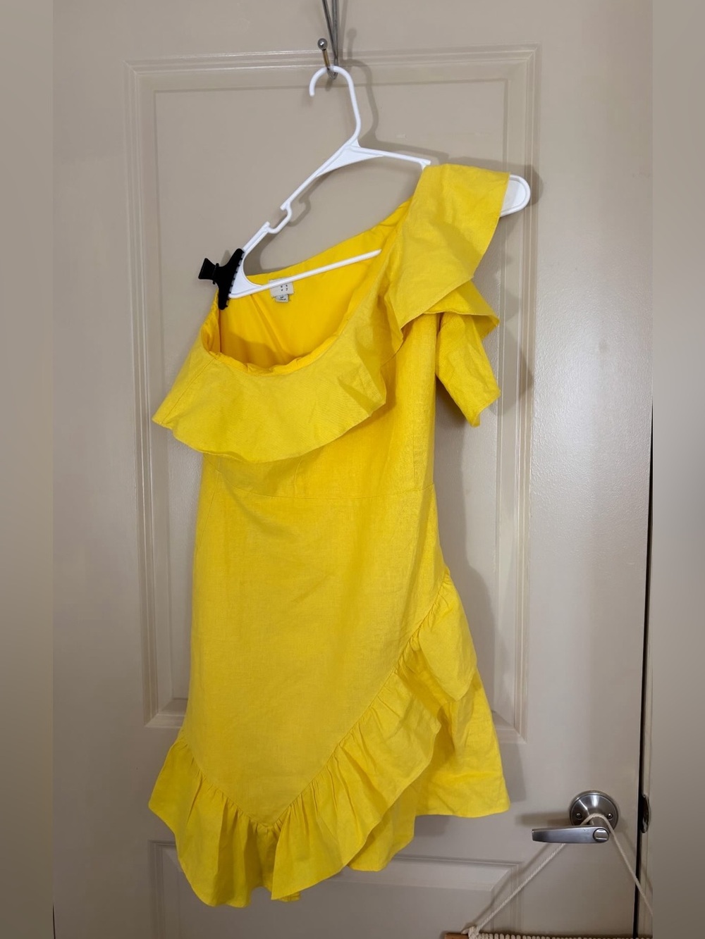 Yellow One-Shoulder Ruffle Dress